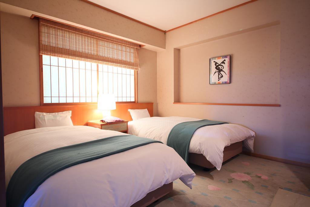 Hotel Tamanoyu Matsumoto Buitenkant foto